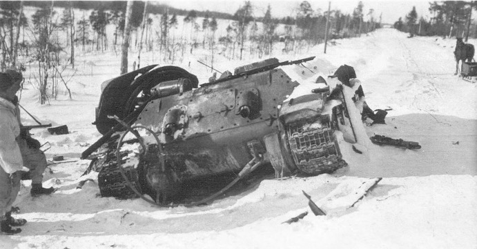 tuhottu panssarivaunu