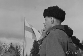 sotilasvalan vannominen