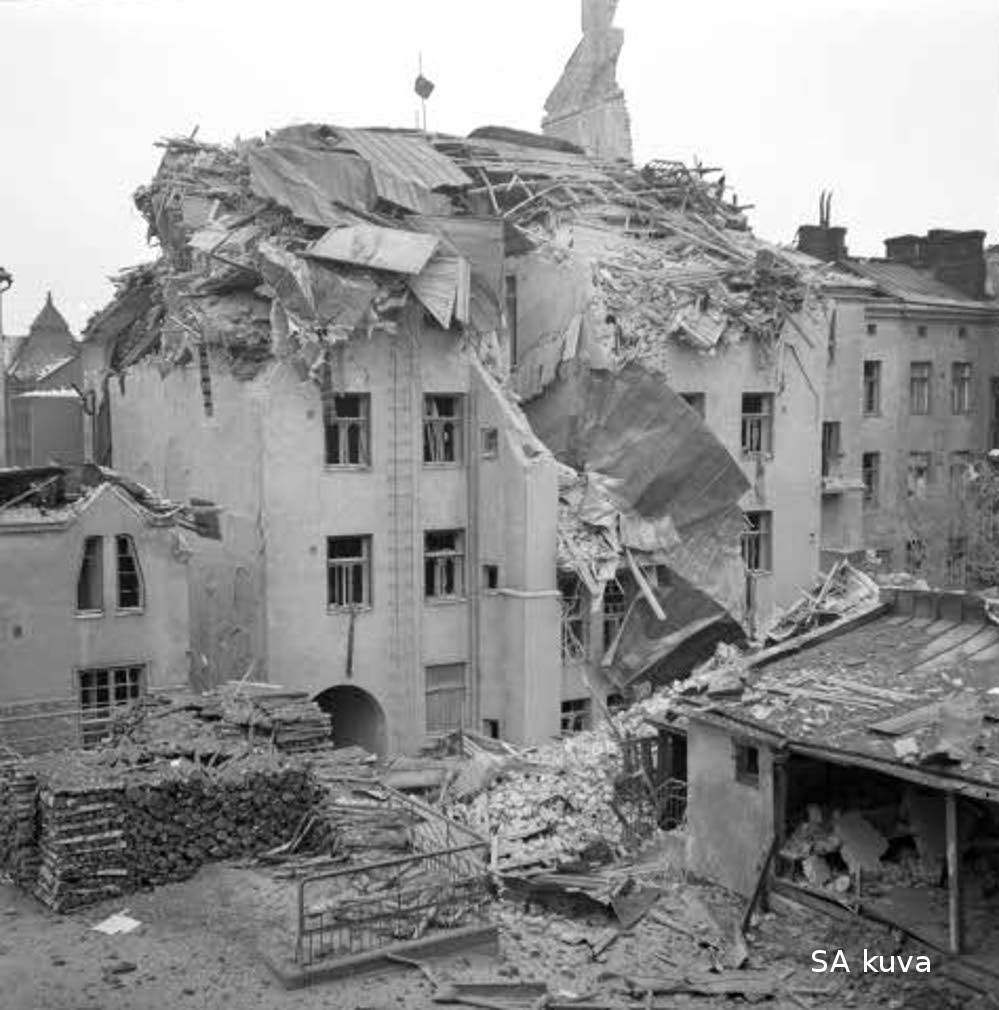 Helsingin pommitus 1944