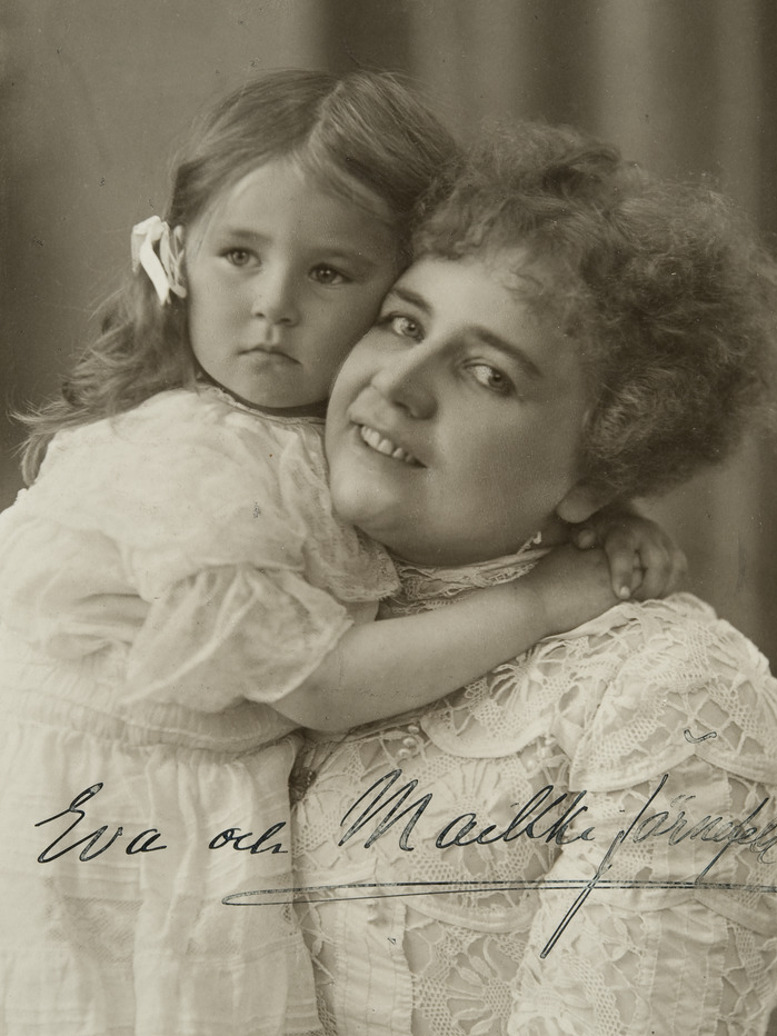 Maikki ja Eva Järnefelt